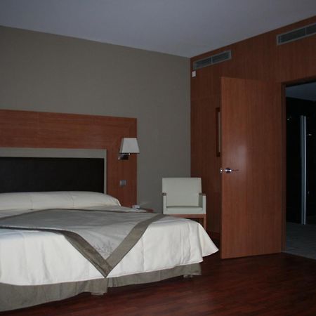 Alti Hotel Bagneres-de-Luchon Екстер'єр фото