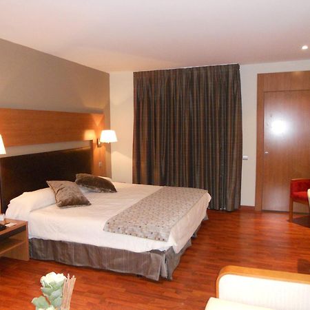 Alti Hotel Bagneres-de-Luchon Екстер'єр фото