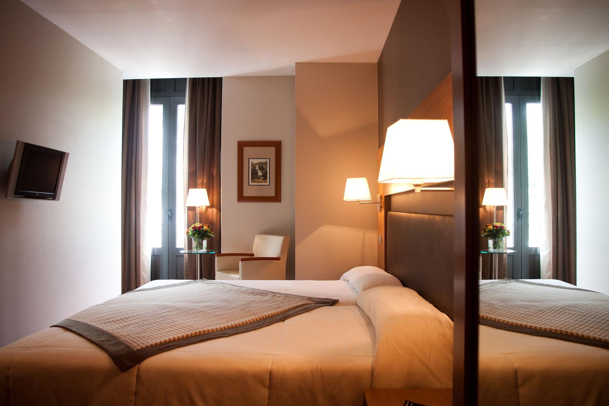Alti Hotel Bagneres-de-Luchon Екстер'єр фото