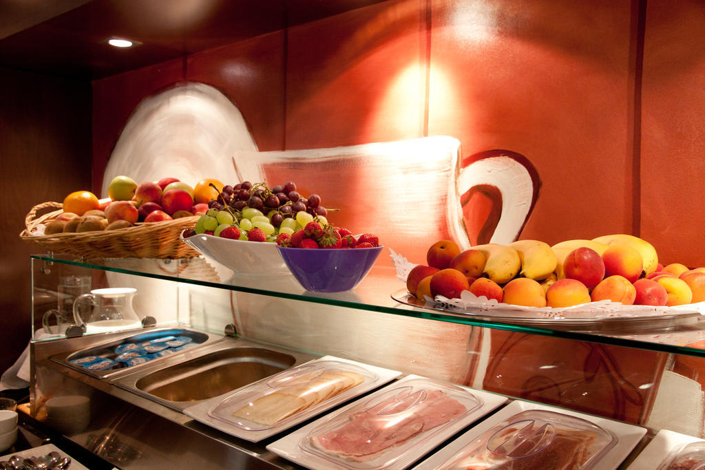 Alti Hotel Bagneres-de-Luchon Екстер'єр фото