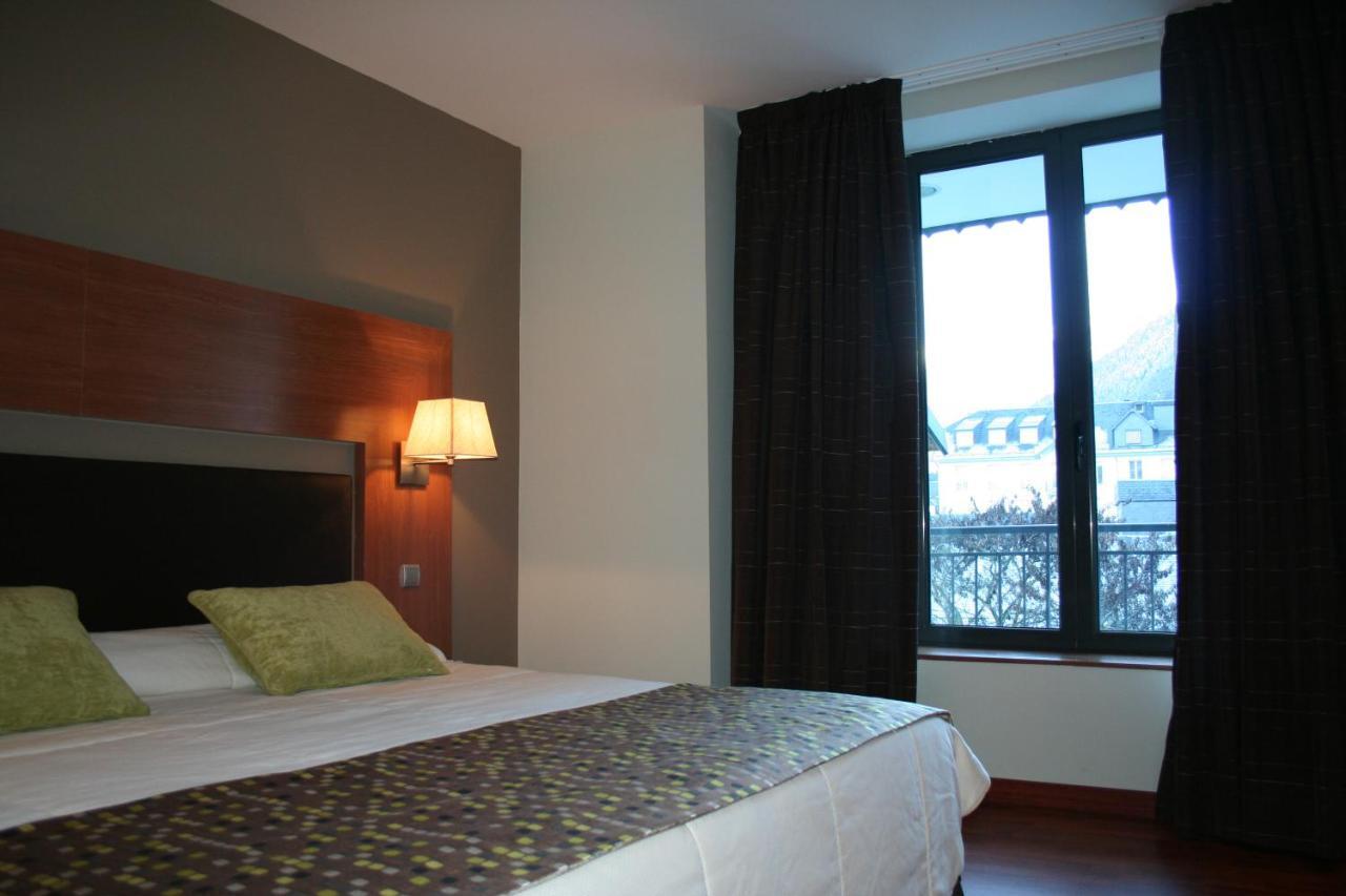 Alti Hotel Bagneres-de-Luchon Екстер'єр фото