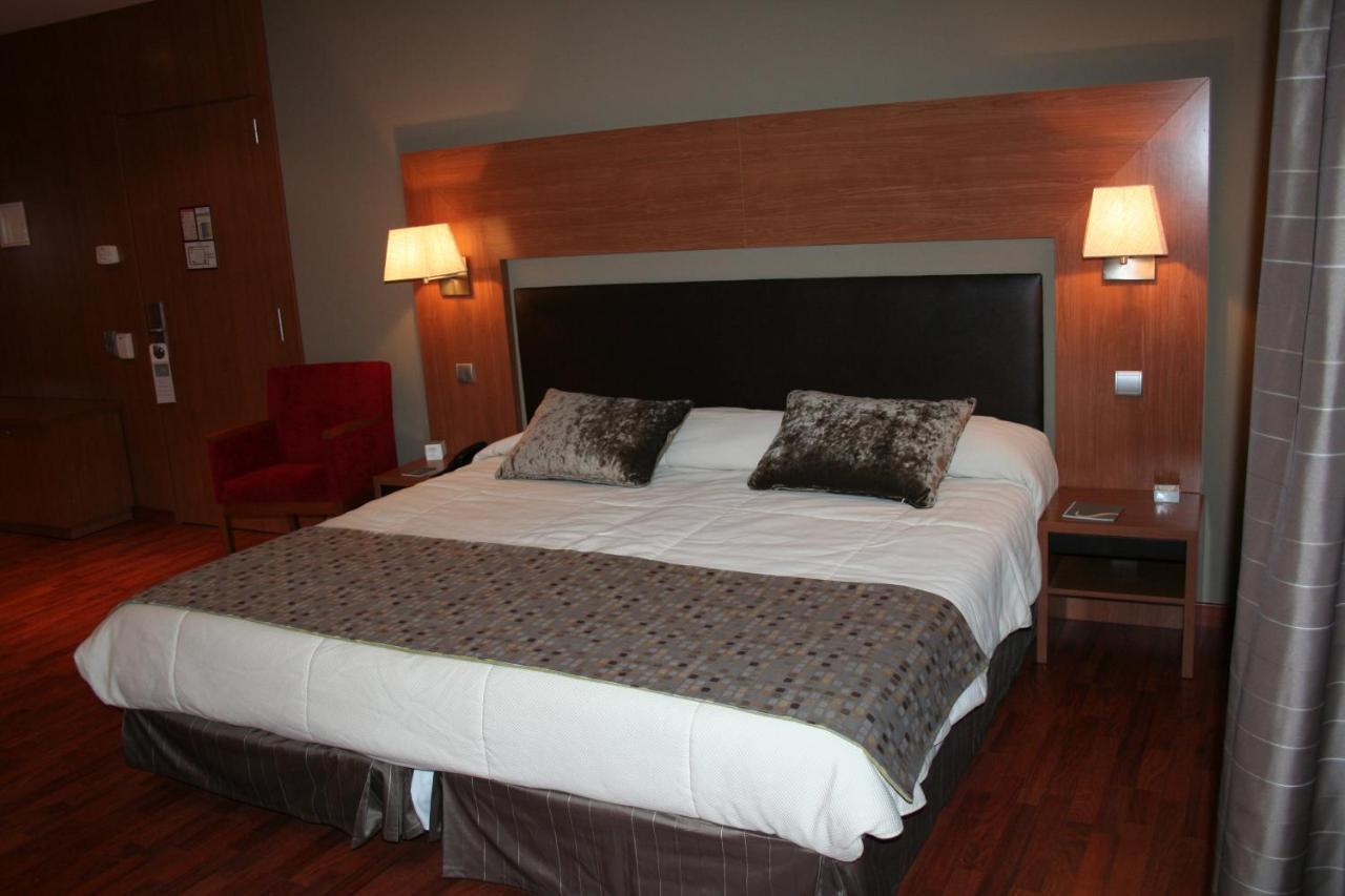 Alti Hotel Bagneres-de-Luchon Екстер'єр фото